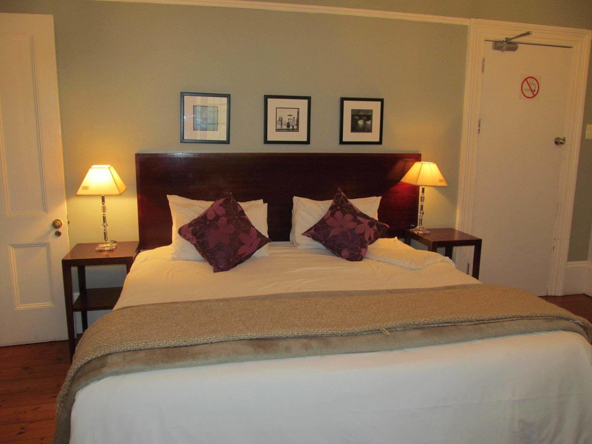 The Vic Hotel Port Elizabeth Kültér fotó